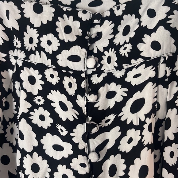 ASOS Design Black and White Retro Y2K Style Floral Button Front Midi Skirt - 4 - Picture 6 of 7